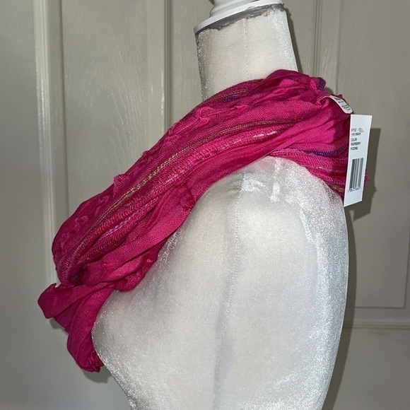 NWT Unbranded Raspberry Pudding Infinity Scarf - Picture 4 of 5